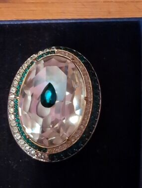 Swarovski Clear Oval Crystal Ring with Emerald Teardrop Accent
